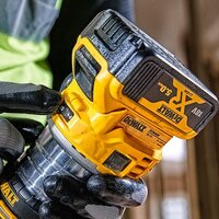 DeWalt DCW604P2 (с 2-мя АКБ 5 Ah, кейс) Image #4