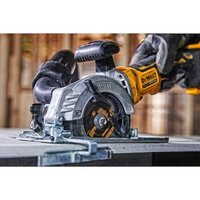 DeWalt DCS571P2 (с 2-мя АКБ 5 Ah, кейс) Image #4