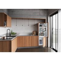 Liebherr ICBNci 5183 Image #5